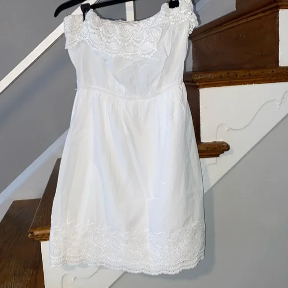 Charlotte Russe Dresses | Charlotte Russe Dress White Strapless Size Medium | Color: White | Size: M | Pm-33972327's Closet Charlotte Russe Dresses | Charlotte Russe Dress White Strapless Size Medium | Color: White | Size: M | Pm-33972327's Closet